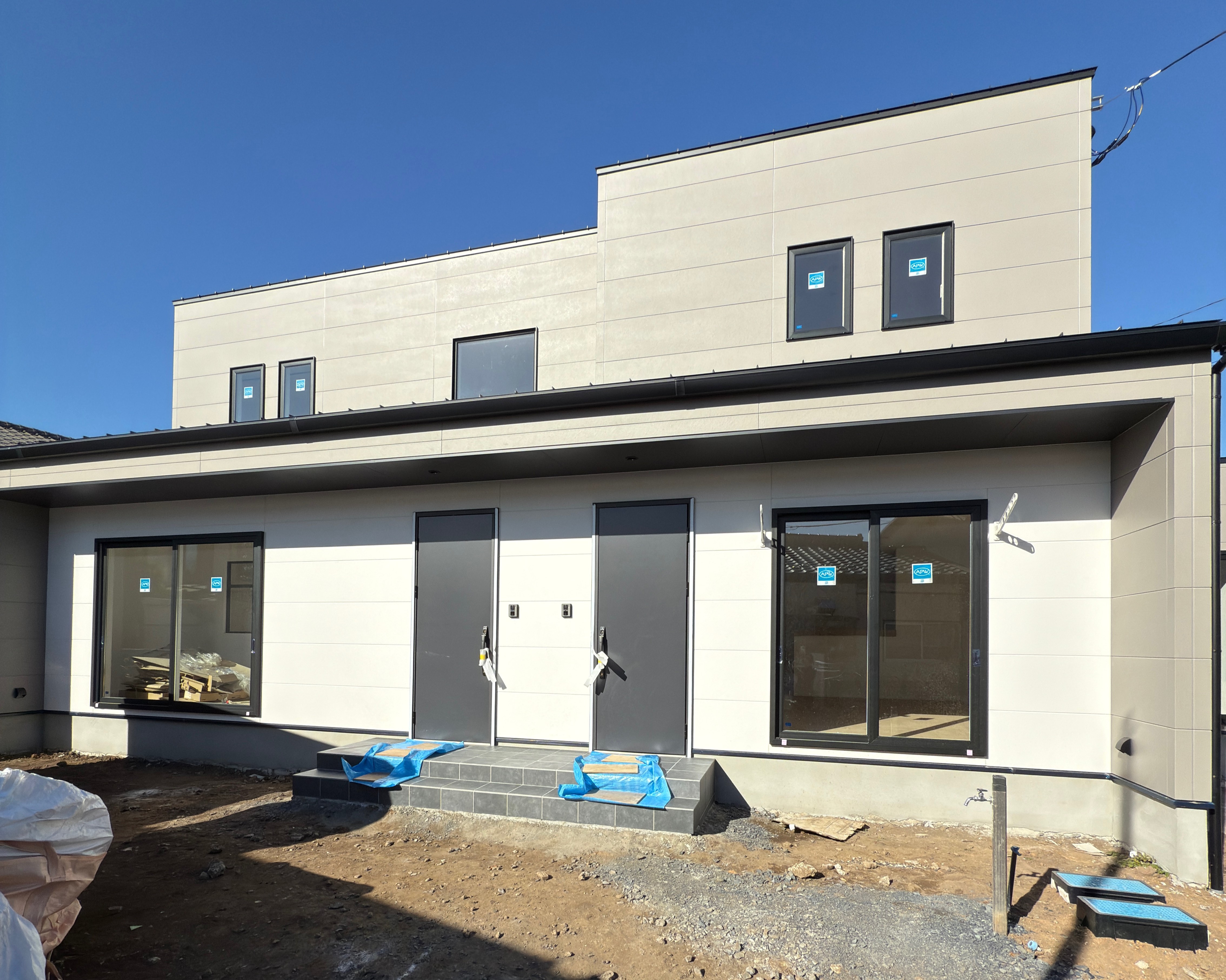 日立市 | 注文住宅 それぞれの暮らしに寄り添う、シンプルな2世帯住宅 画像